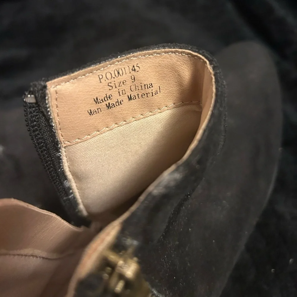 Perfect fall/winter shoe - Picture 3 of 5